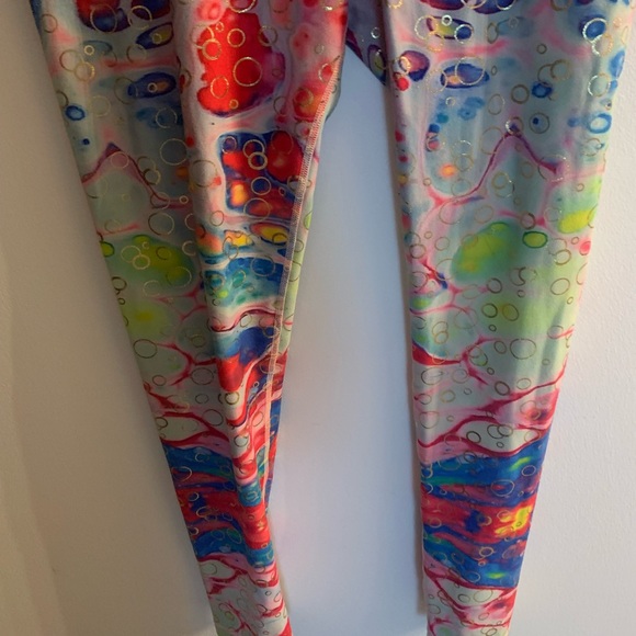 Sports bra and leggings combo - Picture 4 of 6